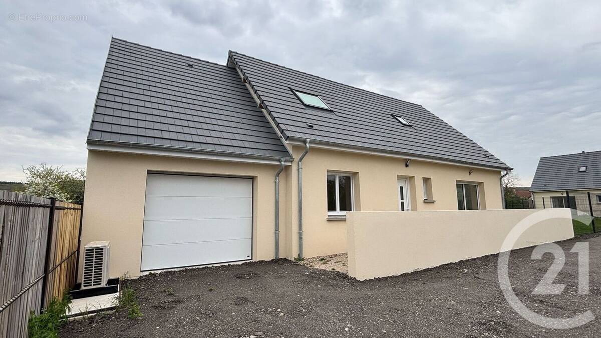 Maison à CROTH