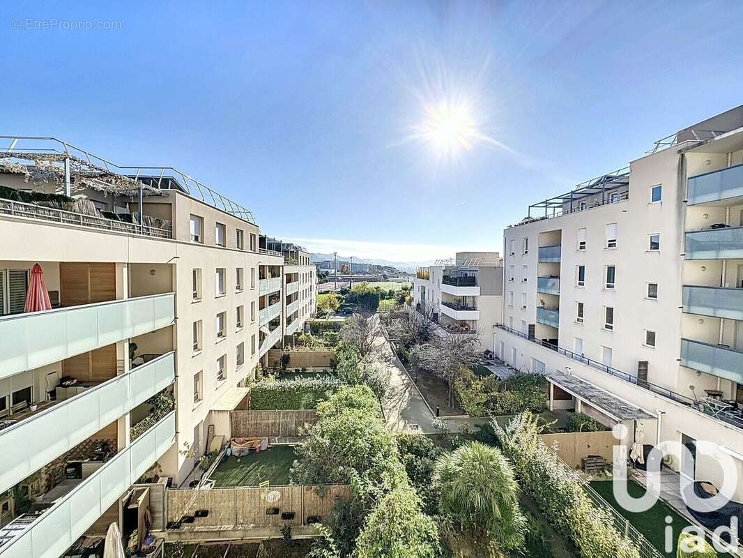 Photo 8 - Appartement à MARSEILLE-12E