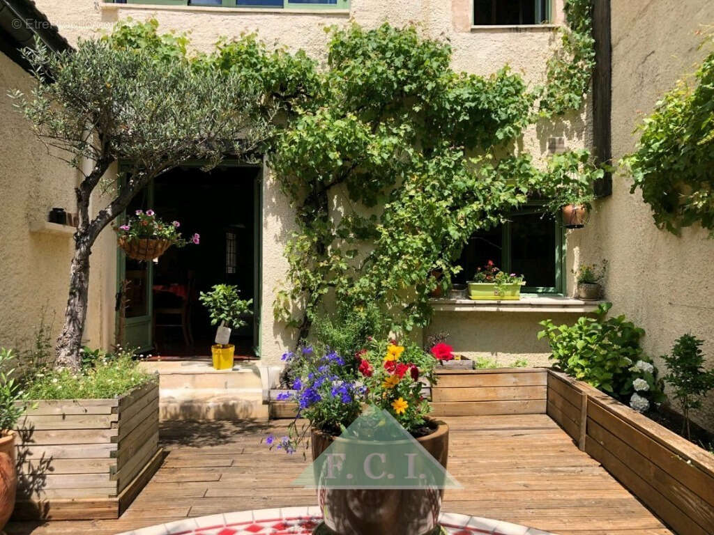 Maison à EPONE