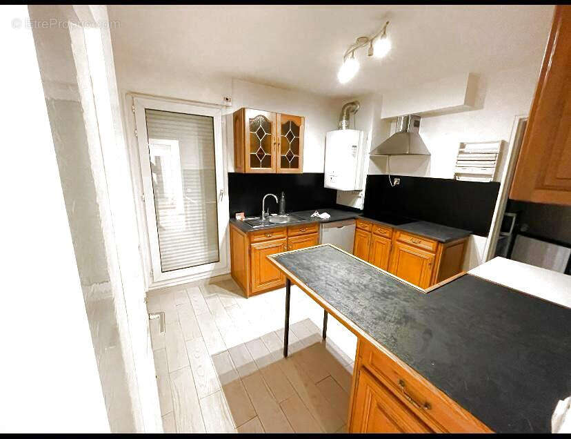 Appartement à MARSEILLE-13E