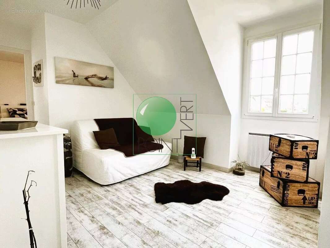 Maison à VERT-LE-GRAND