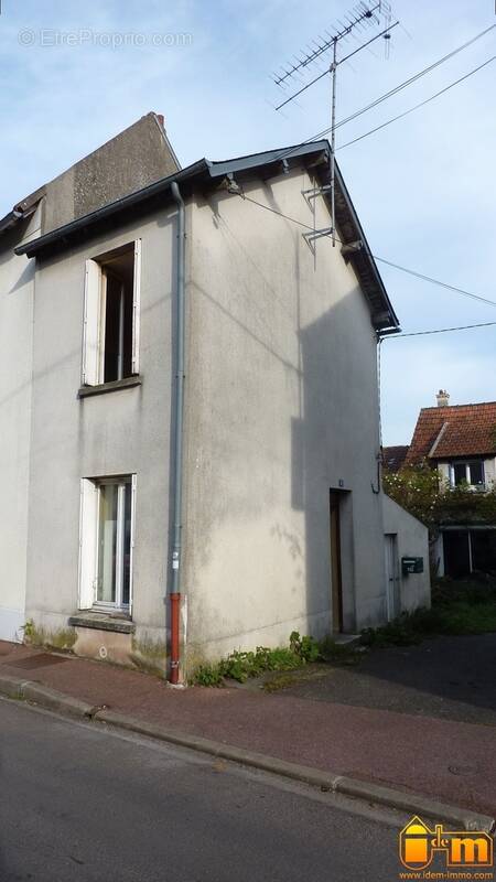 Maison à MEREVILLE