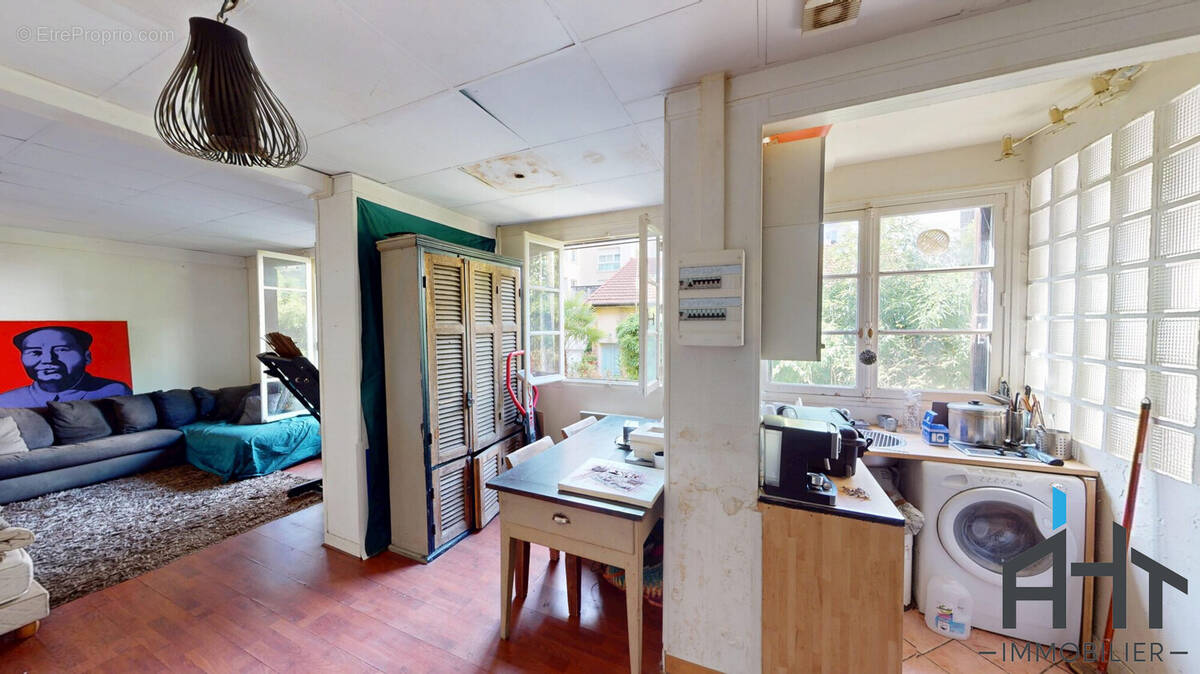 Appartement à PARIS-12E