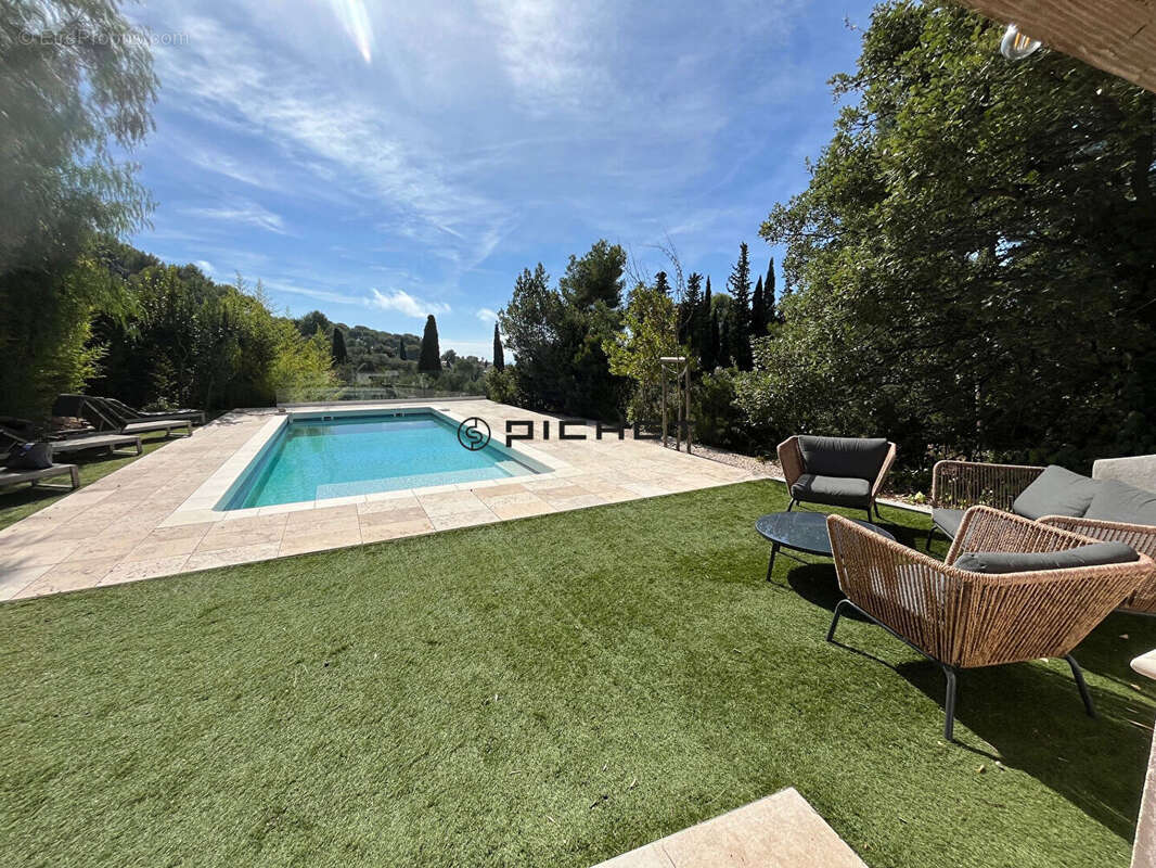 Appartement à SANARY-SUR-MER