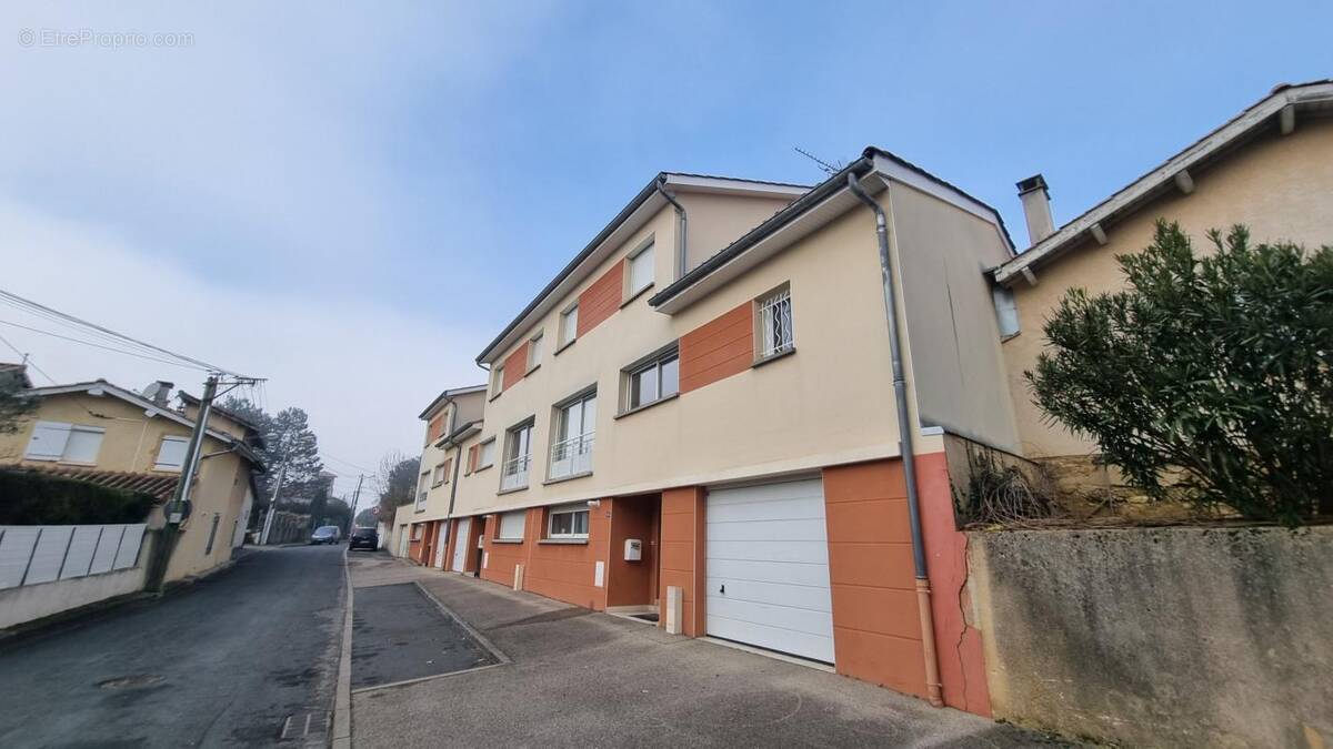 Maison à CAILLOUX-SUR-FONTAINES