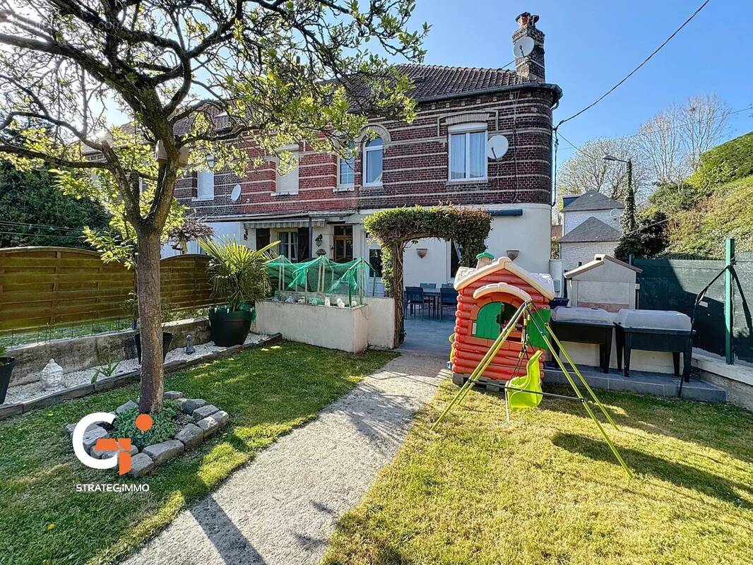 Maison à GREGES