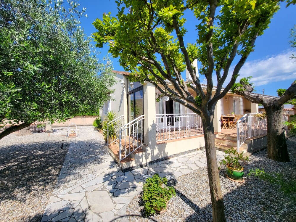 Maison à SOLLIES-PONT