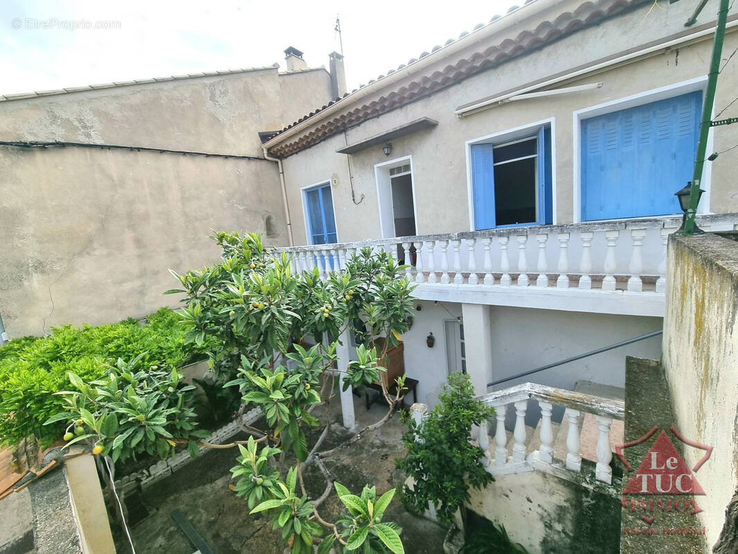 Maison à COURTHEZON