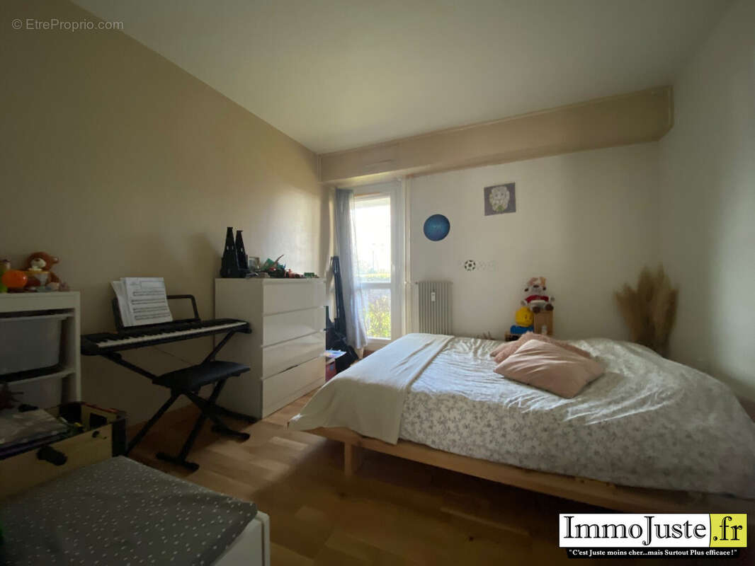 Appartement à LES ESSARTS-LE-ROI