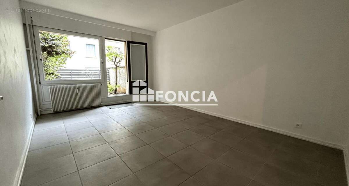 Appartement à LYON-8E