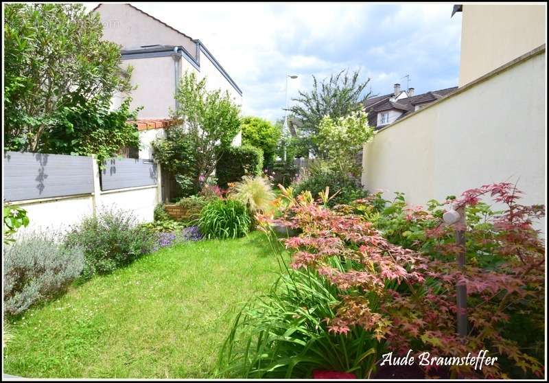 Maison à SURESNES