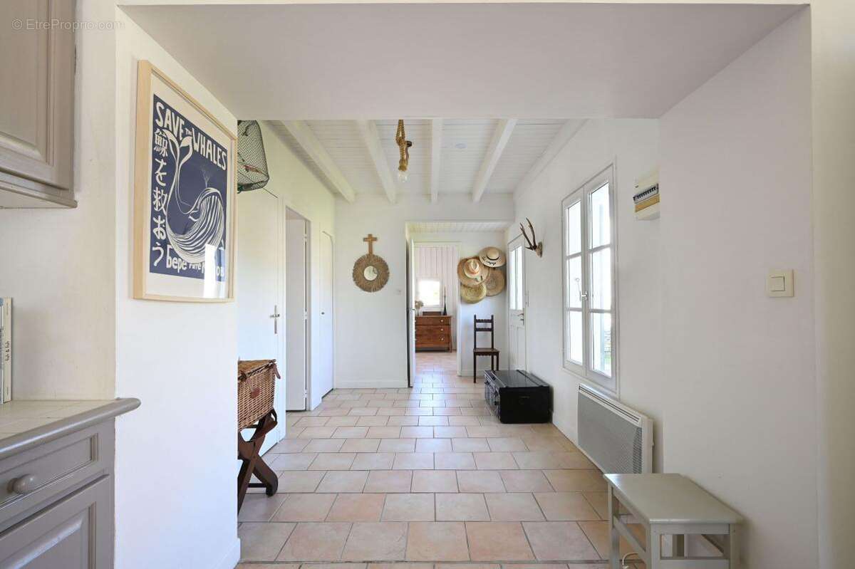 Maison à SAINT-CLEMENT-DES-BALEINES