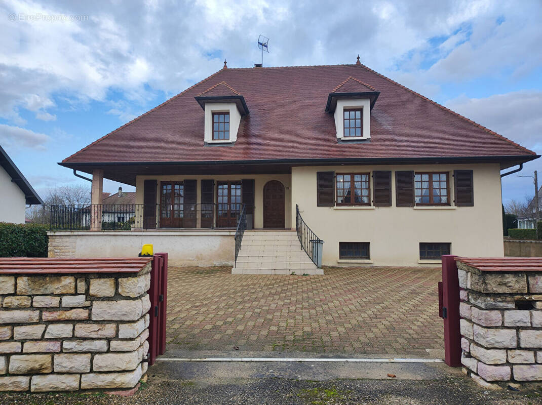 Maison à TAVAUX