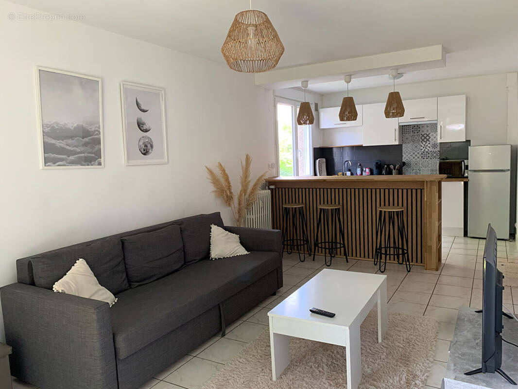Appartement à HEROUVILLE-SAINT-CLAIR