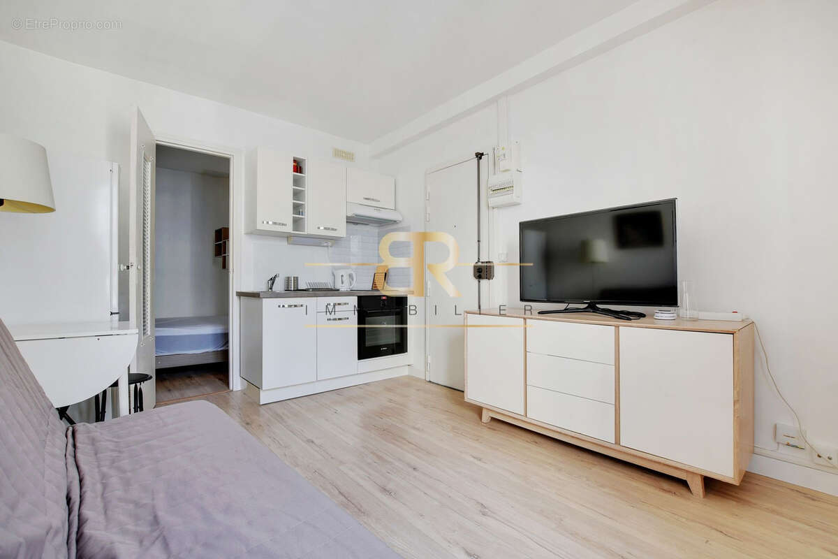 Appartement à PARIS-1E