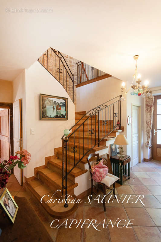 Maison à LA POMAREDE