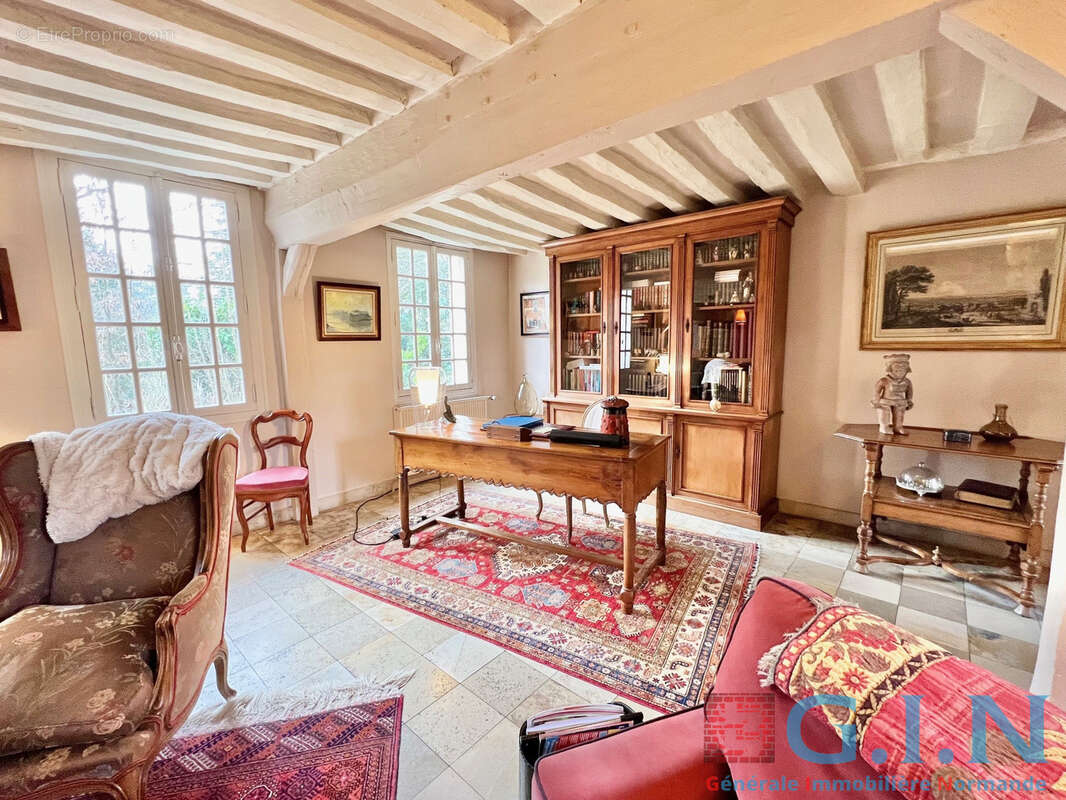 Maison à SAINT-MARTIN-DE-BOSCHERVILLE