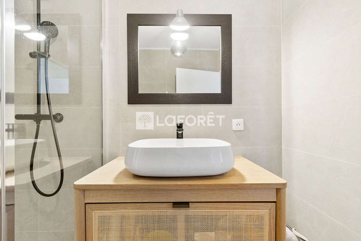 Appartement à SURESNES