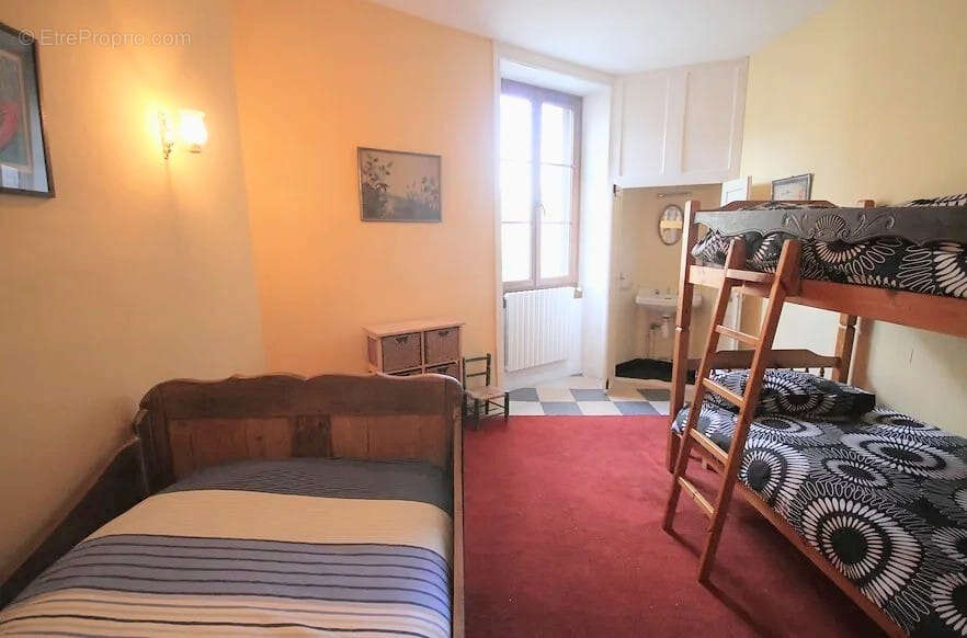 Maison à JOSSELIN