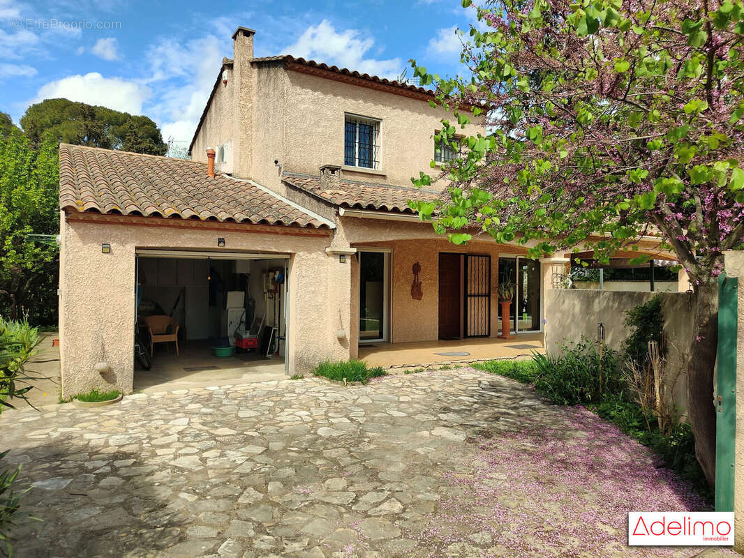 Maison à NIMES