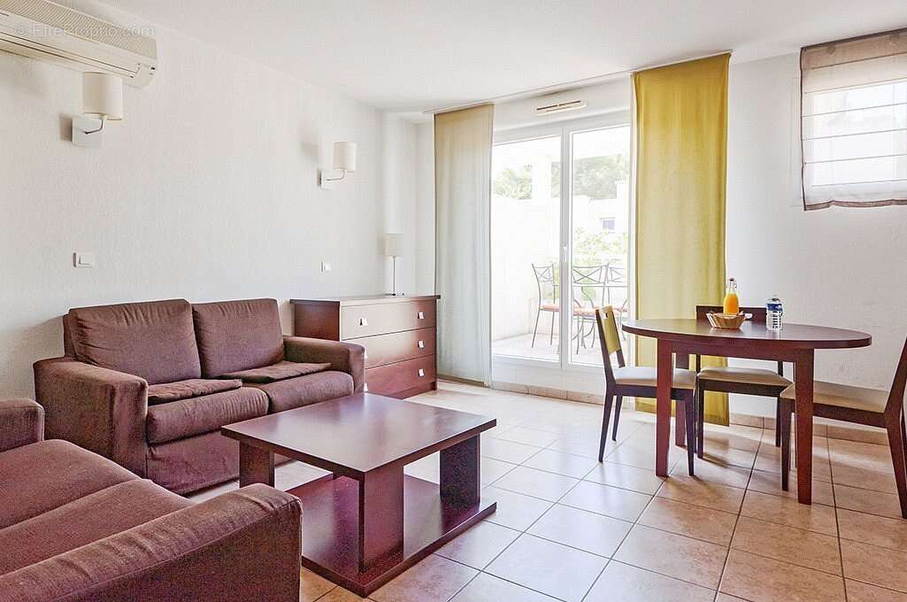 Appartement à SIX-FOURS-LES-PLAGES