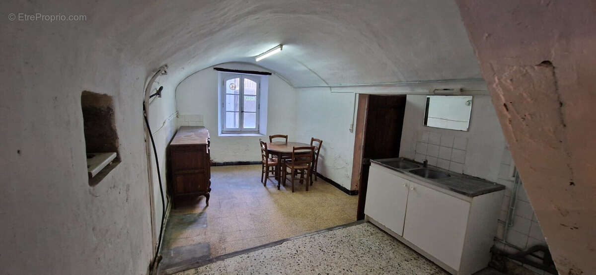 Maison à SAINT-HIPPOLYTE-DU-FORT