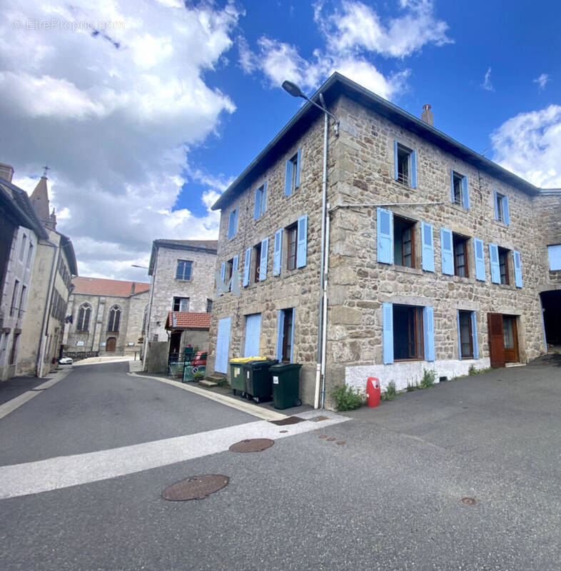 Maison à MONTBRISON