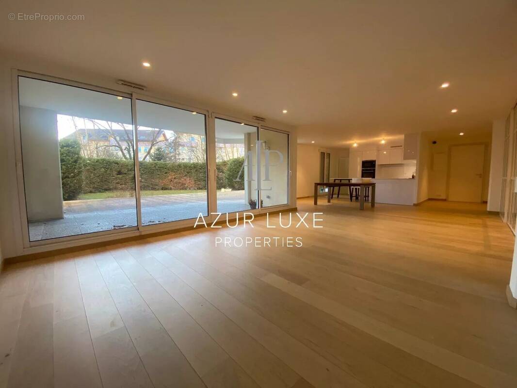 Appartement à SAINT-JULIEN-EN-GENEVOIS