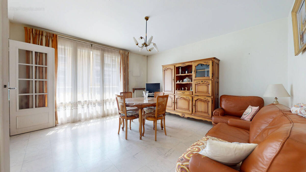 Appartement à SAINT-OUEN
