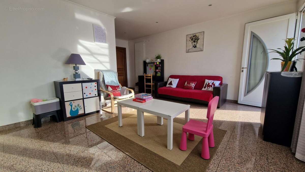 Maison à NEUILLY-SUR-MARNE