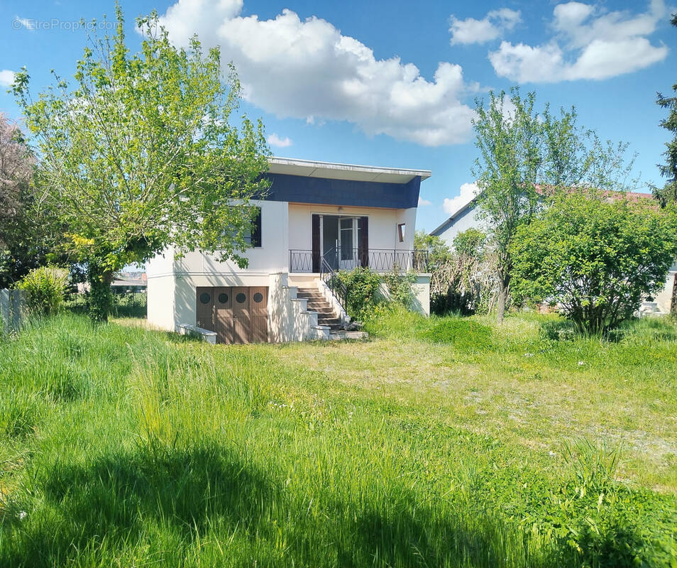 Maison à CHALLUY