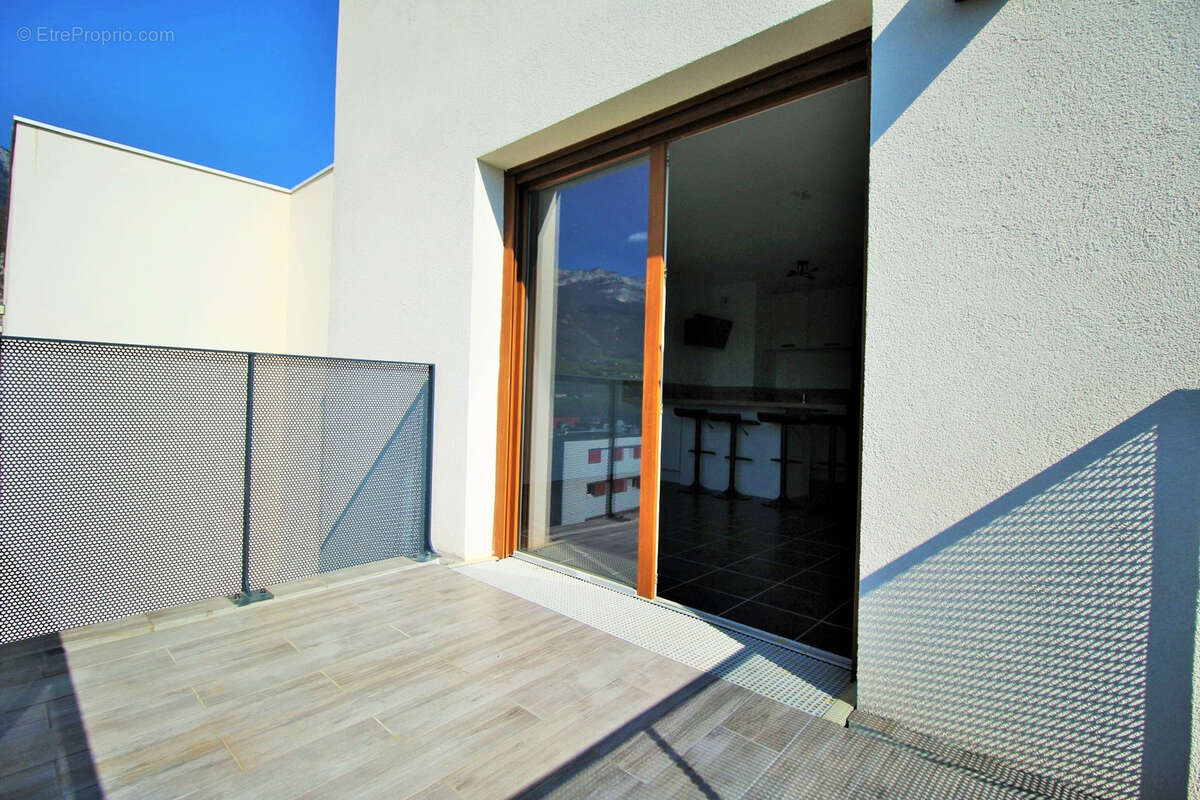 Appartement à LE PONT-DE-CLAIX
