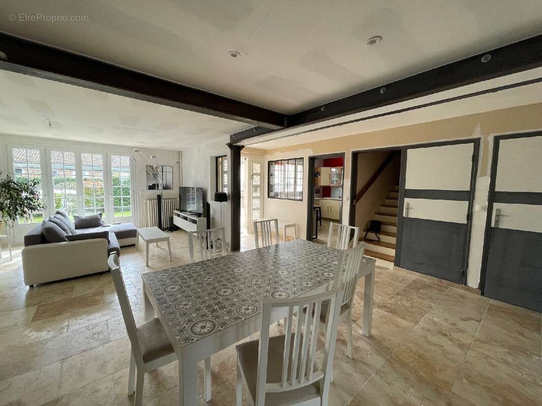 Maison à MILLY-LA-FORET
