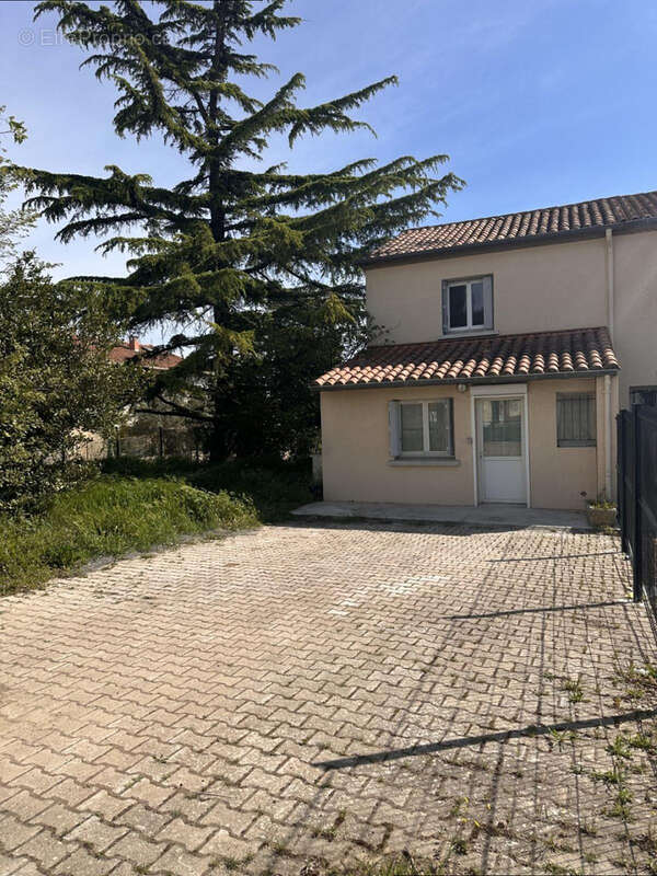 Maison à SAUSSAN
