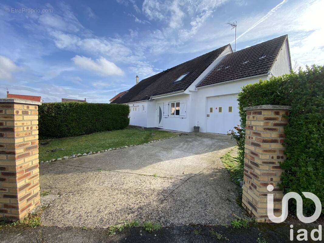 Photo 1 - Maison à LONGUEAU