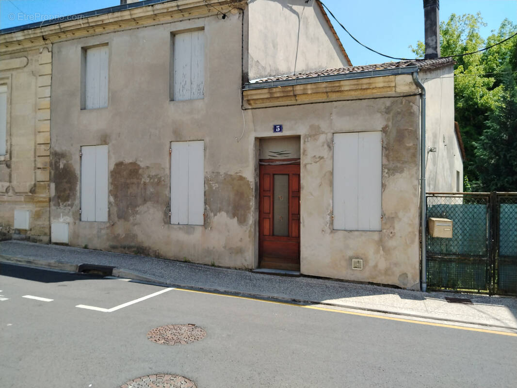 Maison à COUTRAS