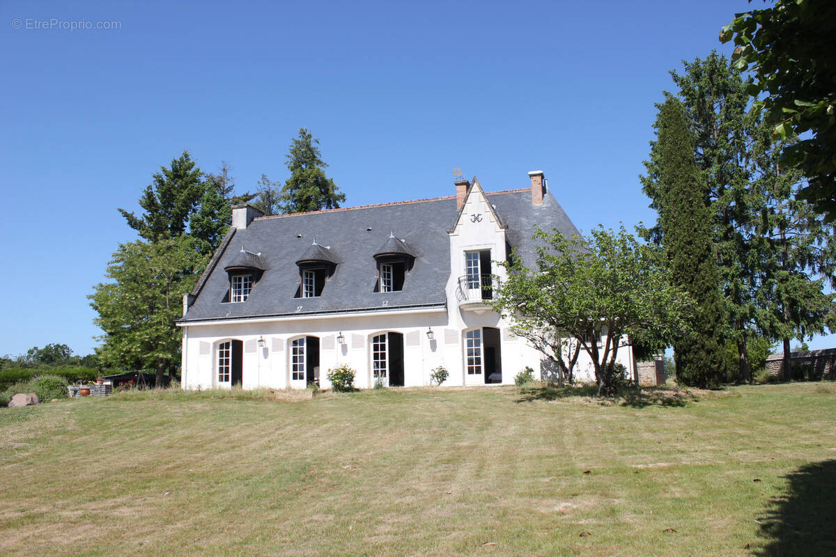 Maison à CHINON