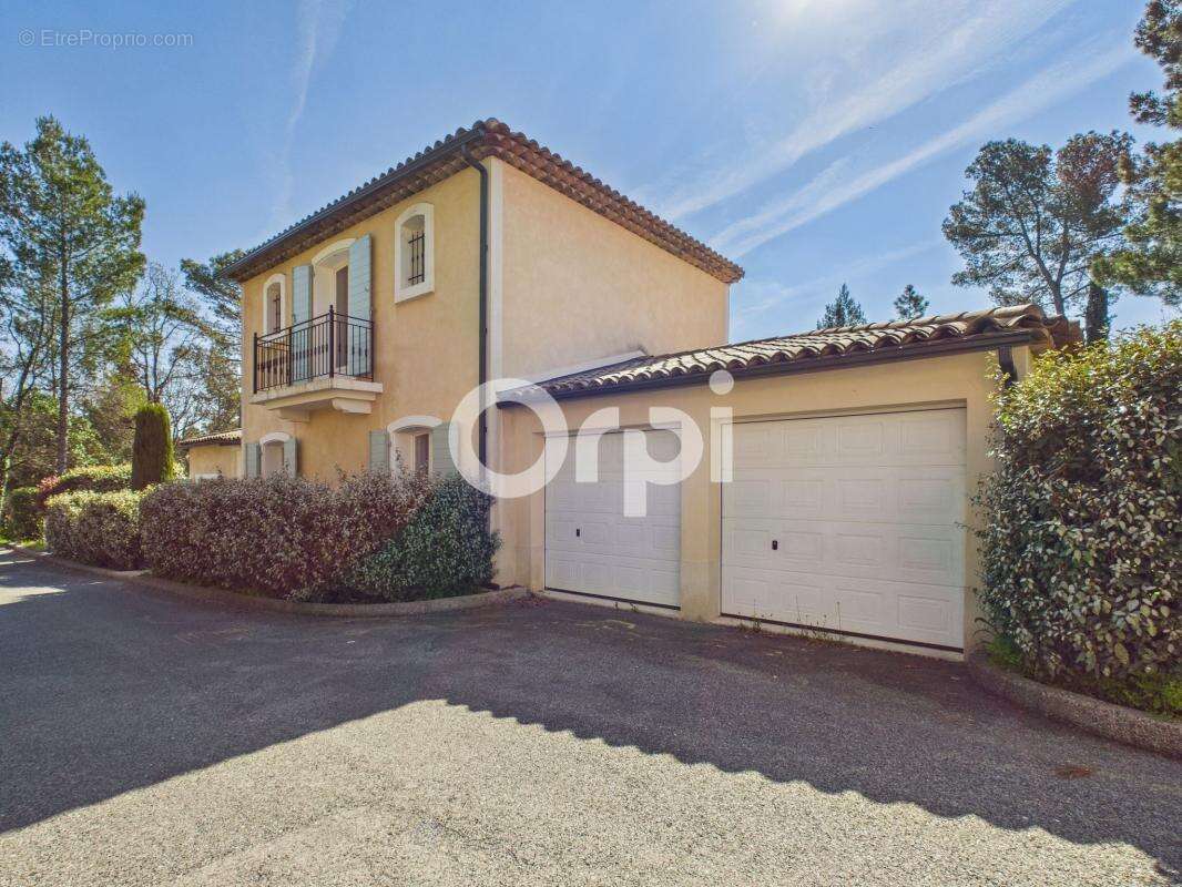 Maison à FAYENCE