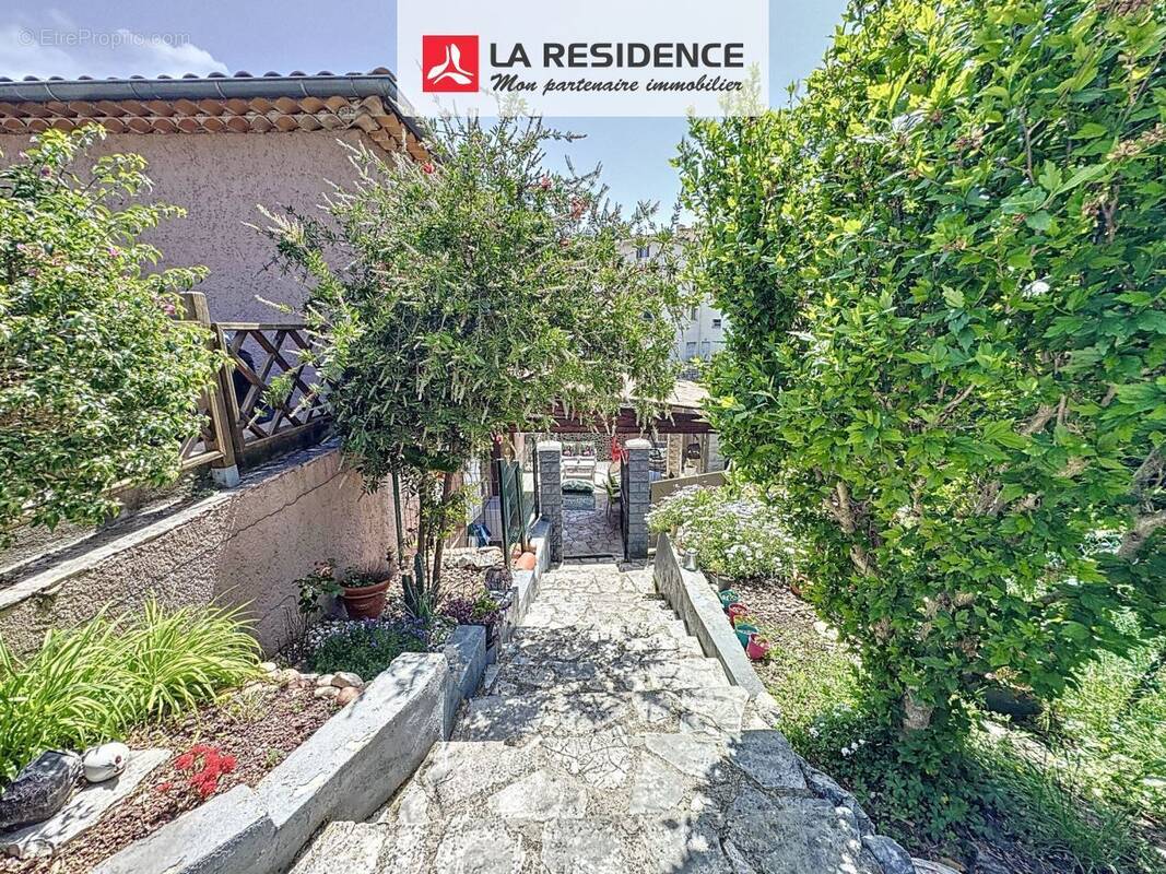 Appartement à VENCE