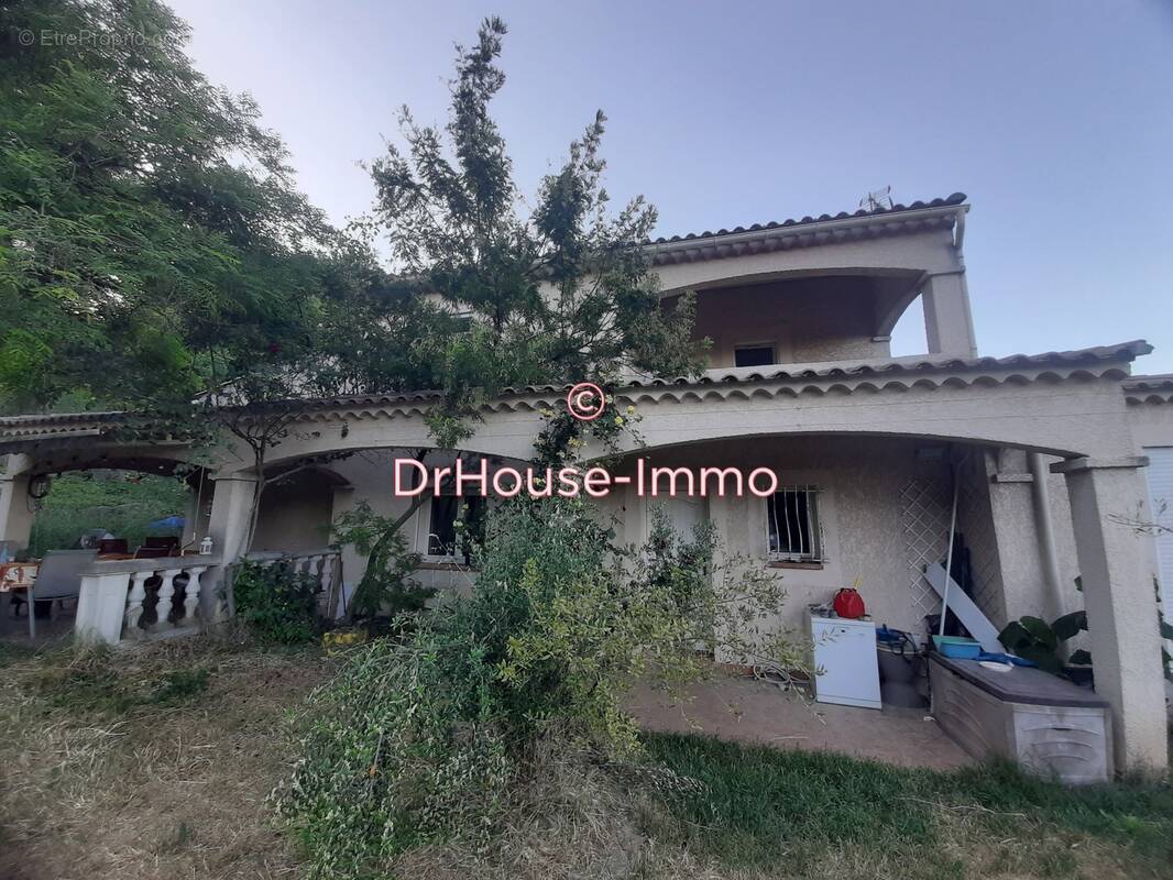 Maison à GREASQUE