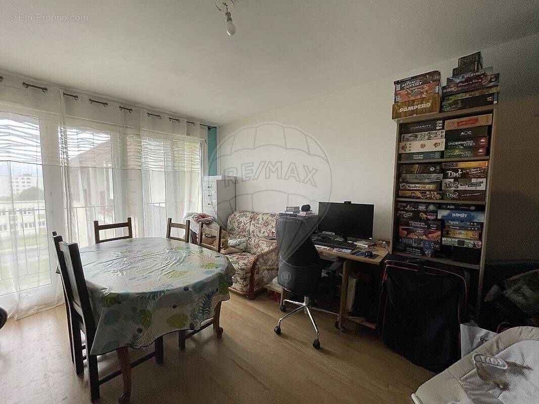 Appartement à LA CHAPELLE-SAINT-LUC