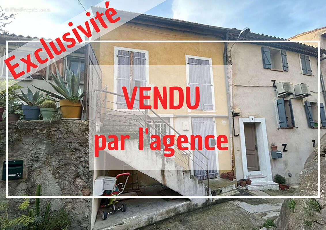 Appartement à ROQUEVAIRE