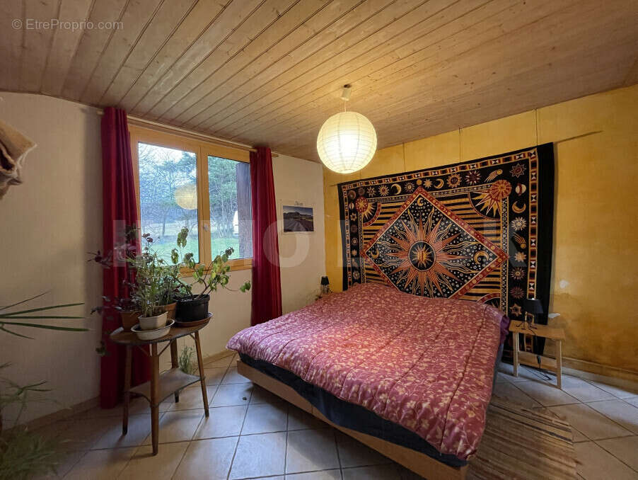 Maison à DIEULEFIT