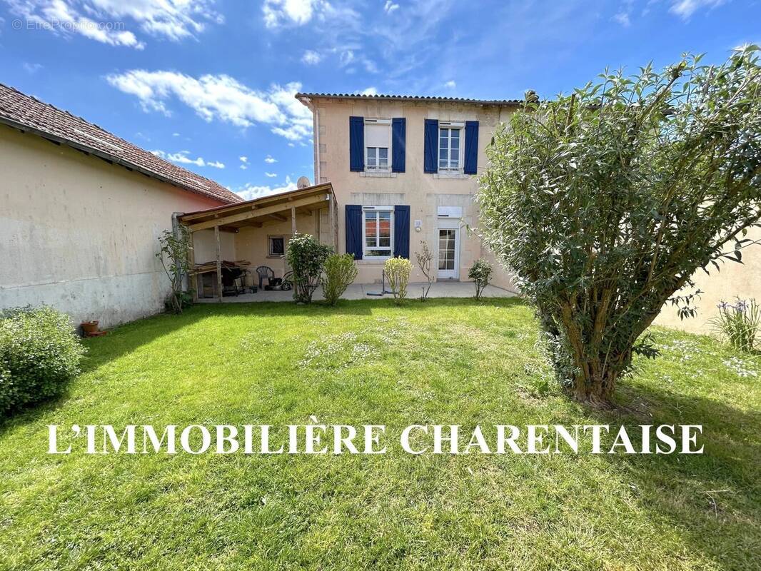 Maison à SEMUSSAC
