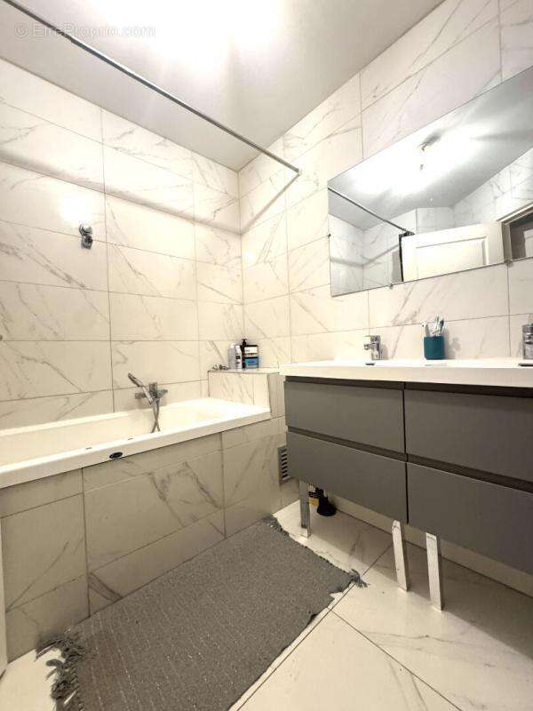 Appartement à LYON-7E
