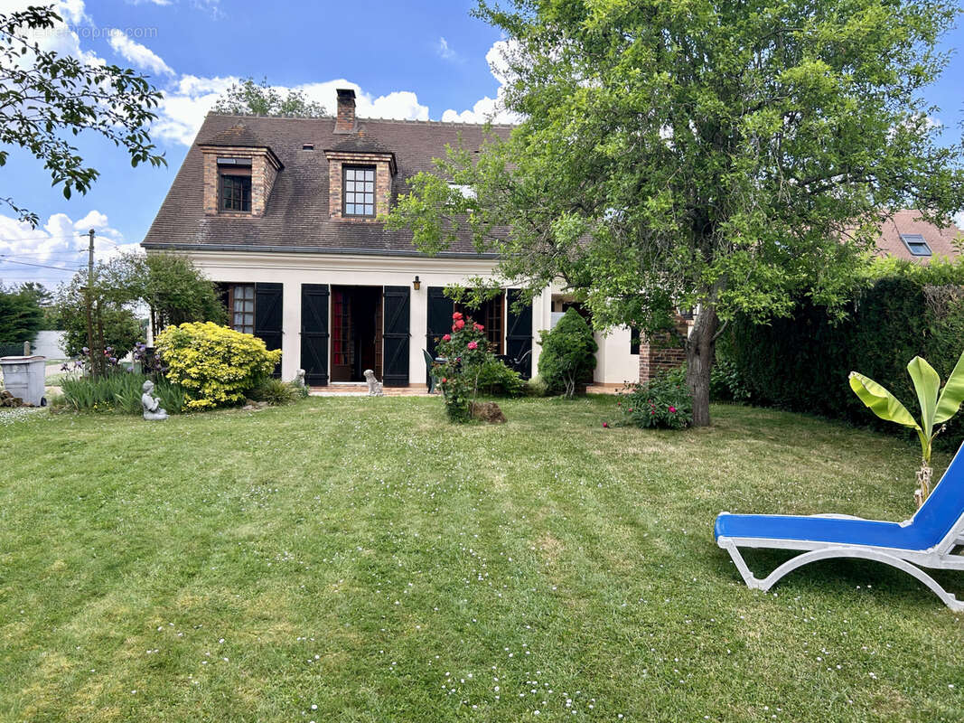 Maison à SAINT-FARGEAU-PONTHIERRY
