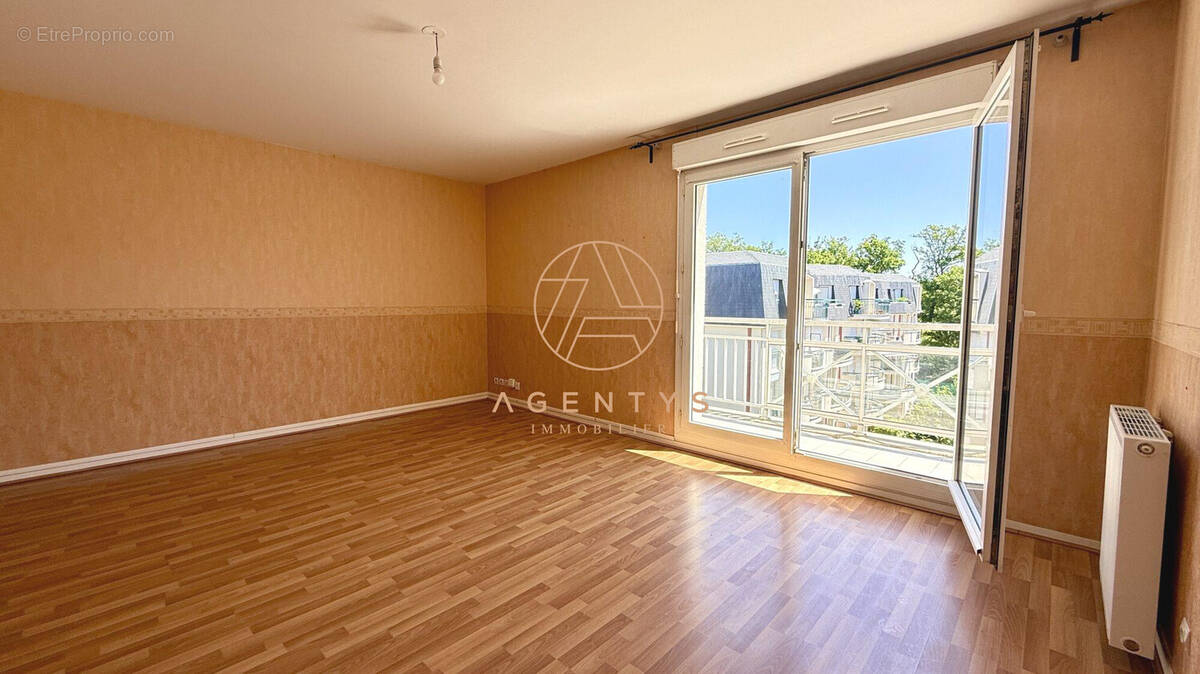 Appartement à LE PLESSIS-TREVISE