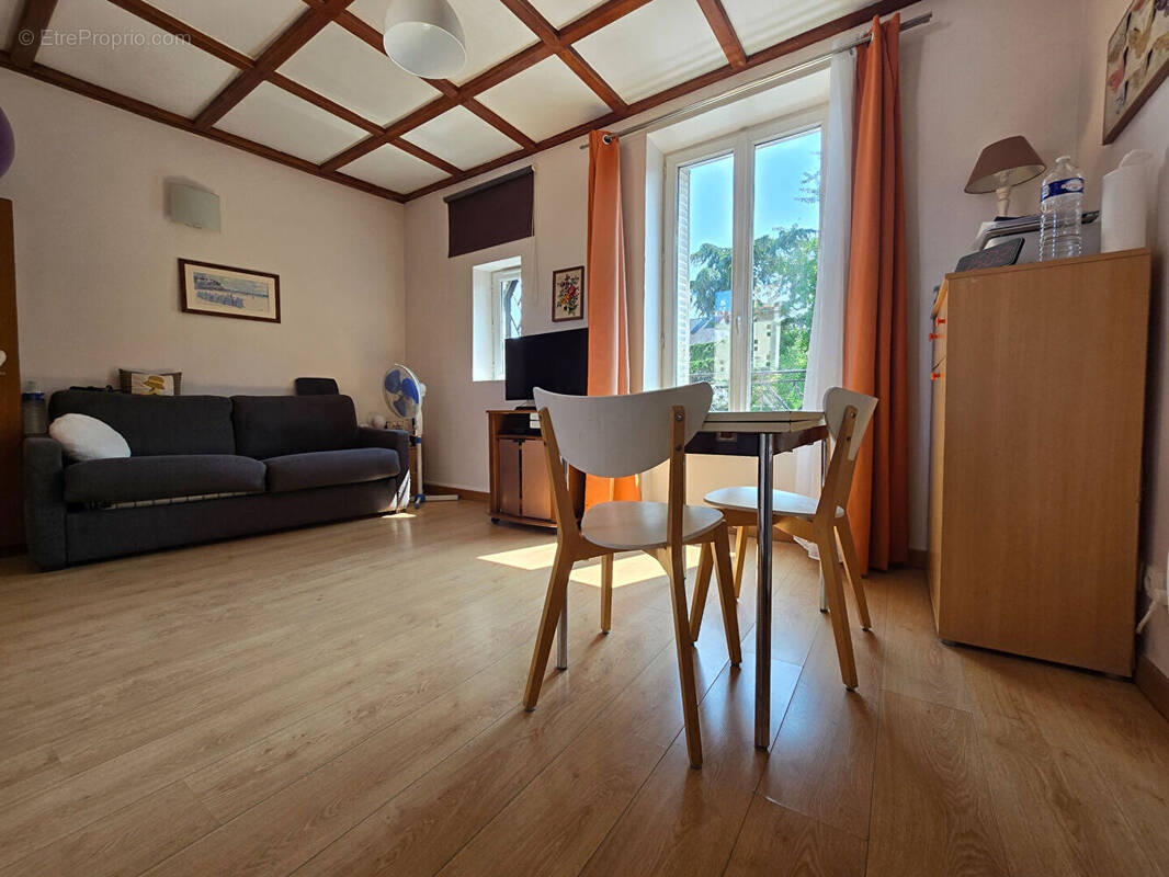 Appartement à FONTENAY-SOUS-BOIS