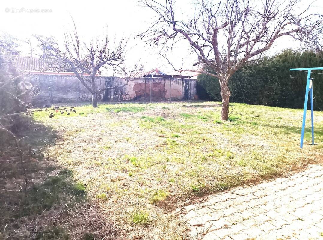 Photo 1 - Maison à SURY-LE-COMTAL