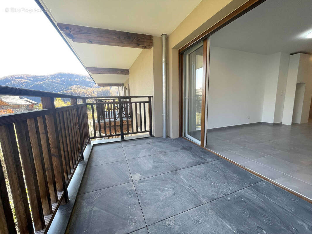 Appartement à SAINT-ETIENNE-DE-TINEE